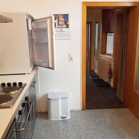 Haus Bergeshoeh Апартаменты *