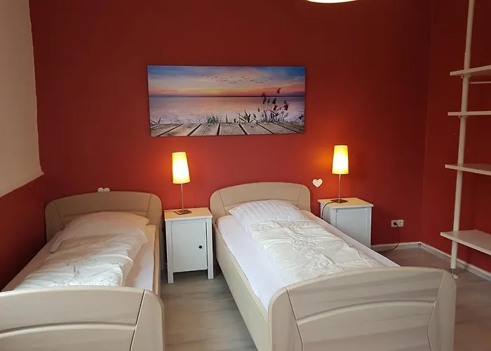 Haus Bergeshoeh Апартаменты *